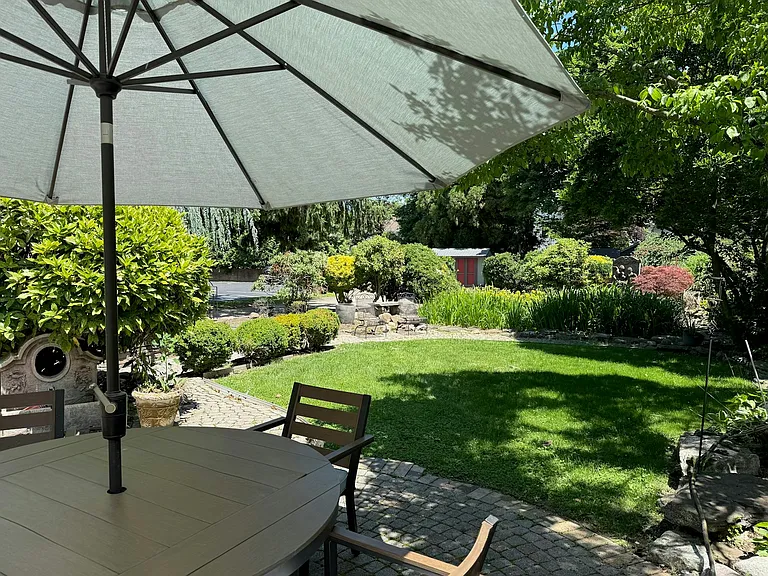 Shared Garden Patio