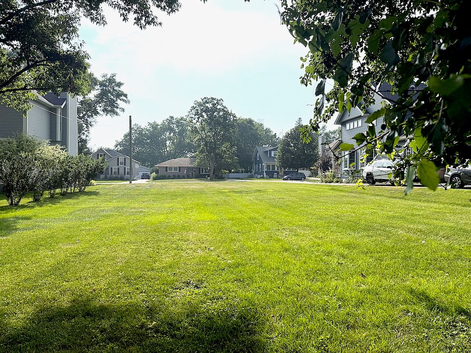 2nd image of 615 S 3rd St