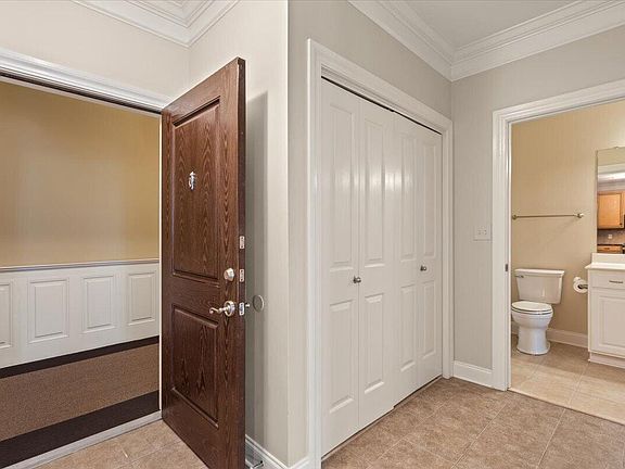 5th image of 2244 Ashley Crossing Dr Unit 324