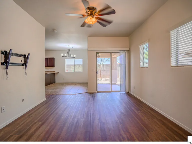 10225 W Camelback Rd #28 — Photo 5