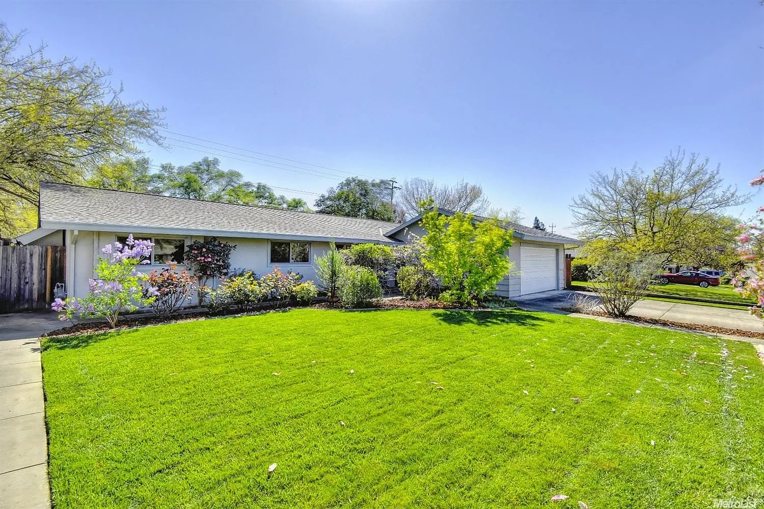 8624 Fairmont Way photo 1