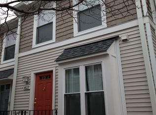 3827 9th Rd S, Arlington, VA 22204