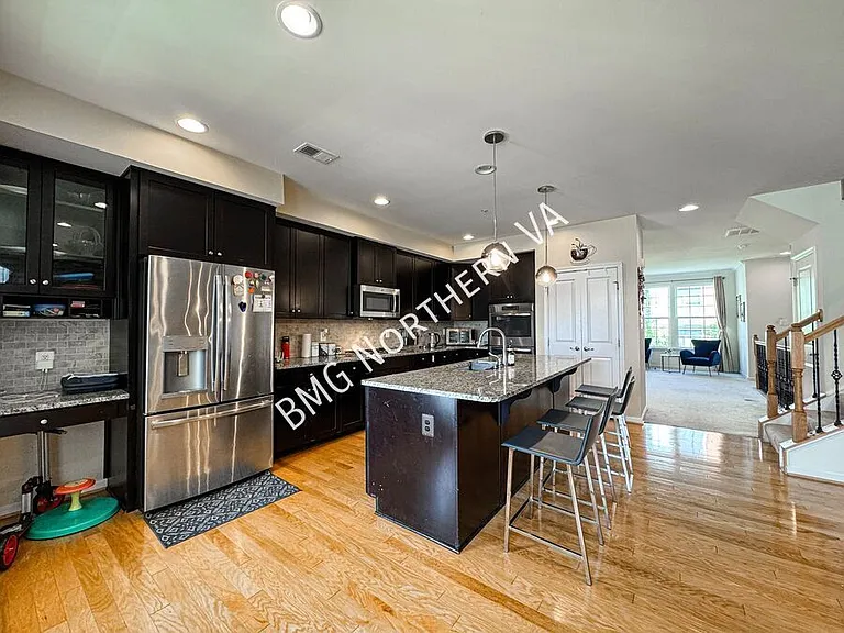 3190 Yeager Dr — Photo 6