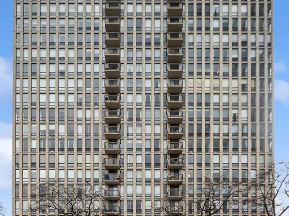 1660 N La Salle St #1501, Chicago, IL 60614