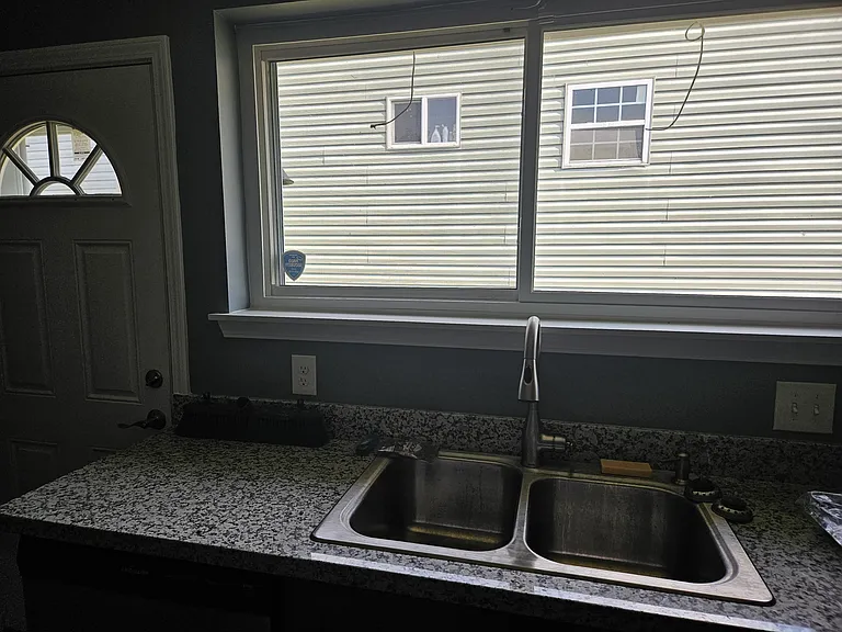 4643 Ray Ave — Photo 3