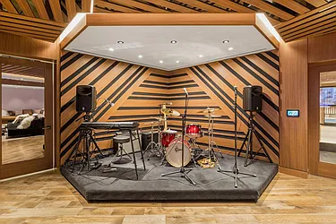 Rented by Sotheby's International Realty