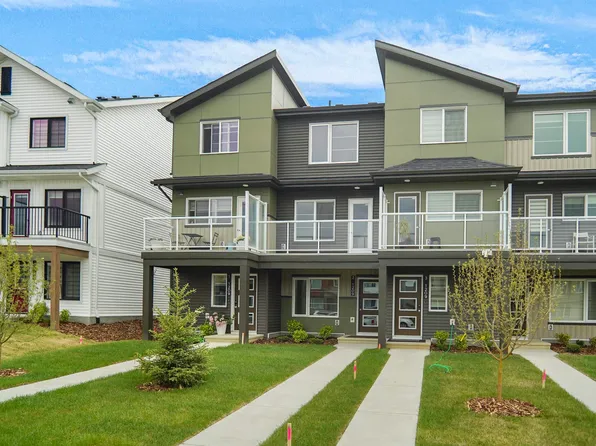 1209 Keswick Dr SW #2, Edmonton, AB T6W 4T4