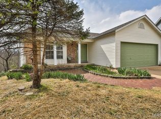 853 Crescent Ridge Dr, Valley Park, MO