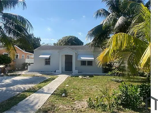894 NW 108th St #A — Photo 1
