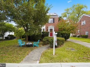 8209 Meadowbrook Ln, Chevy Chase, MD 20815