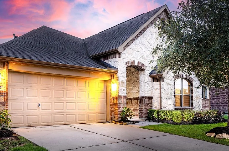 4523 Matagorda Lakes Dr