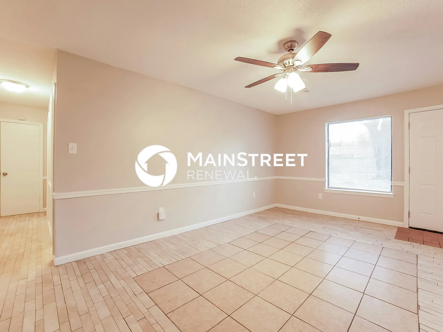 5325 Longwood Cove — Photo 3