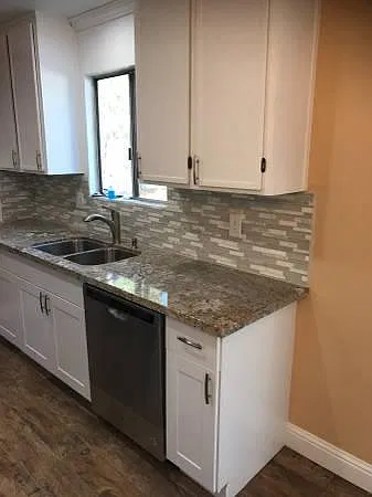 3 bed, 1192 sqft, $2,495 — Photo 2