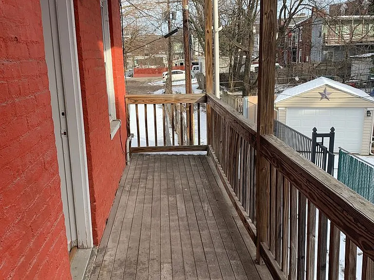 341 S Duke St — Photo 11