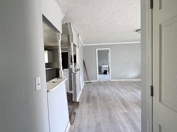 5th image of 113 Rogers St