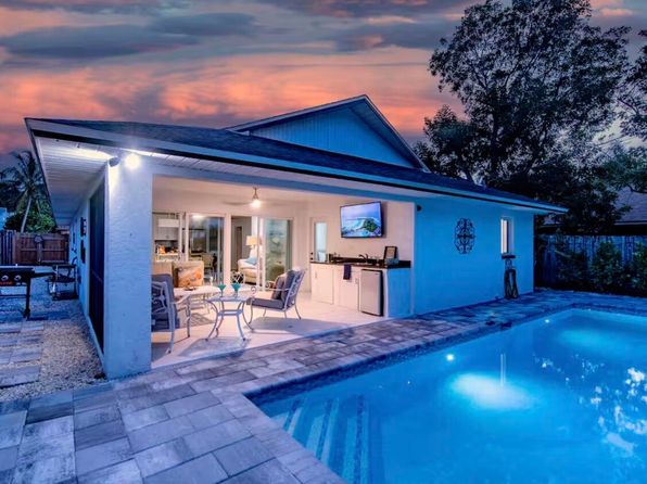 705 N 103rd Ave Avenue N, Naples, FL 34108