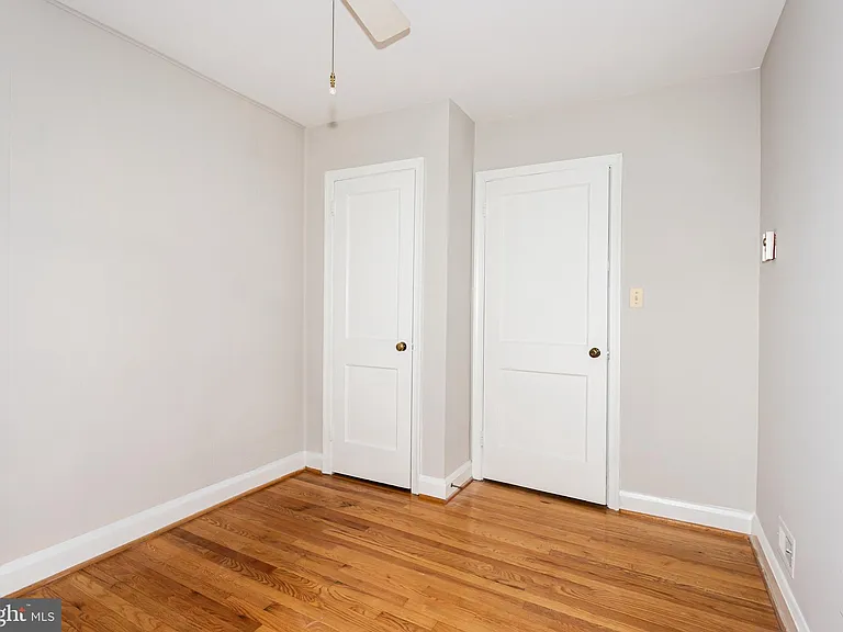 8426 Pleasant Plains Rd — Photo 15