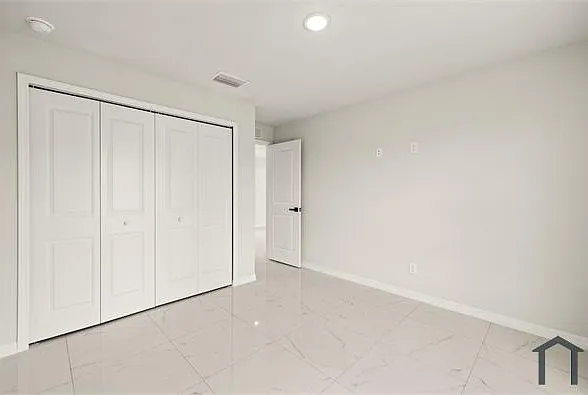 917 Hepburn Ave #33974 — Photo 8