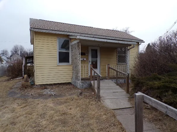 1010 Lombard St, Muscatine, IA 52761