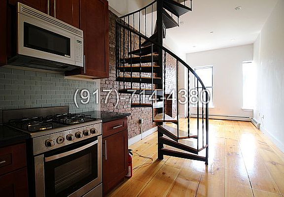 5th image of 1082 Fulton St APT 4A