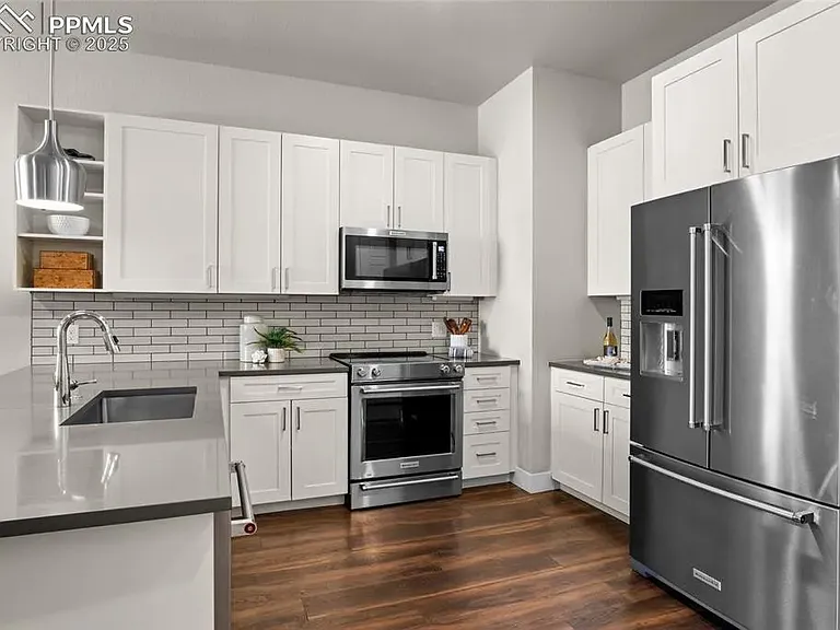 20 Wilcox St #203 — Photo 2