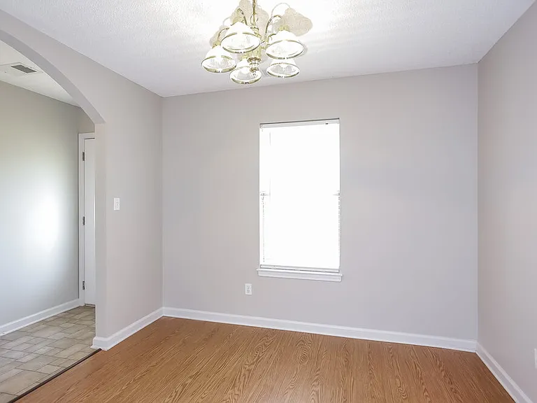 6399 Sandbourne W — Photo 7