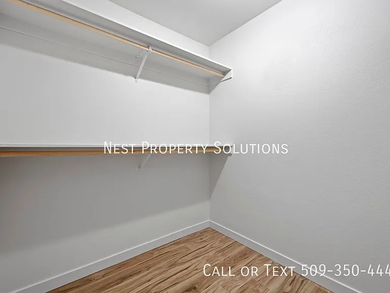 215 S 1st St #2 — Photo 17