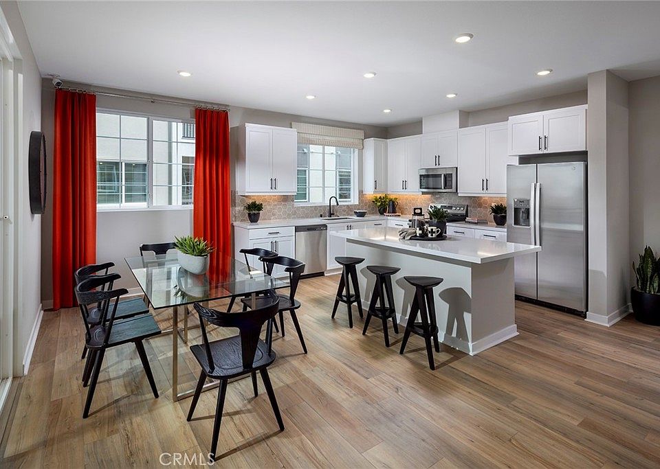 1st image of 12967 Paradiso Dr #102