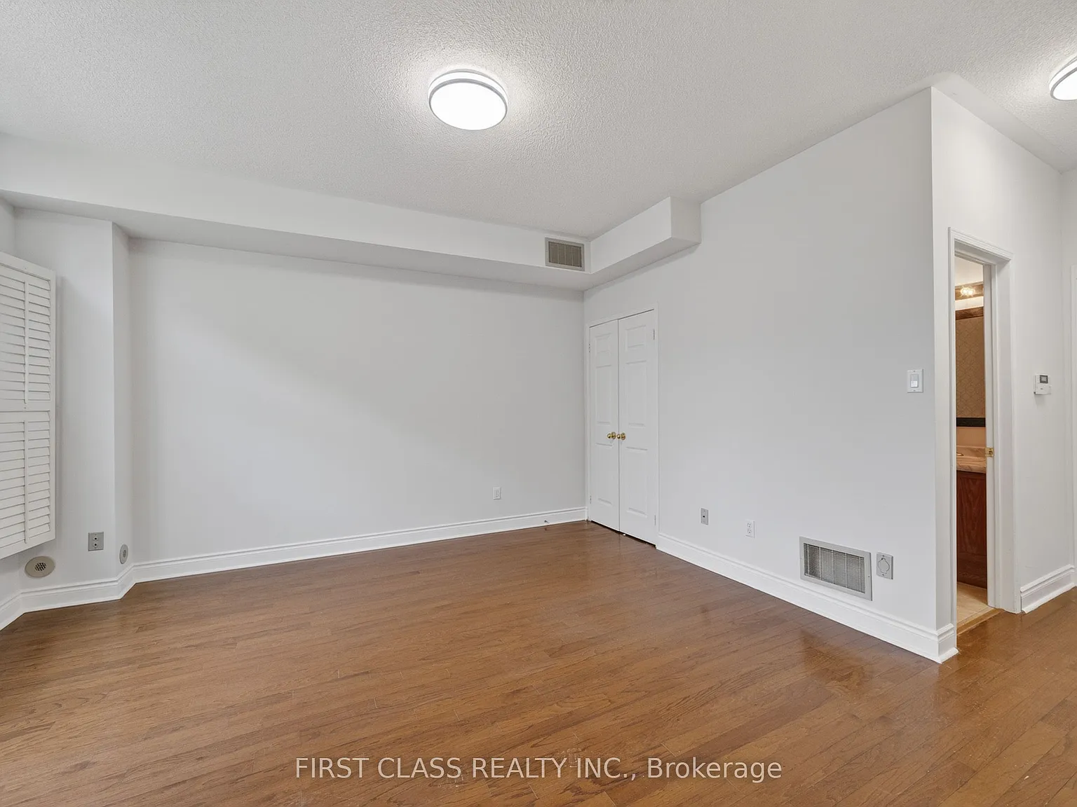 3 bed, $3,500 — Photo 3