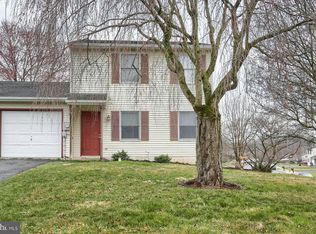 5 Russet Ln, Millersville, PA