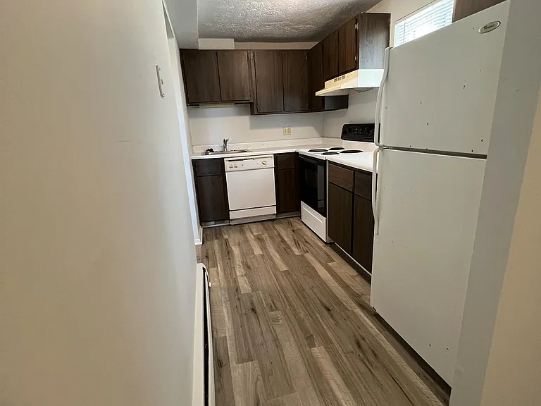 4008 W Erie Ave #A — Photo 2
