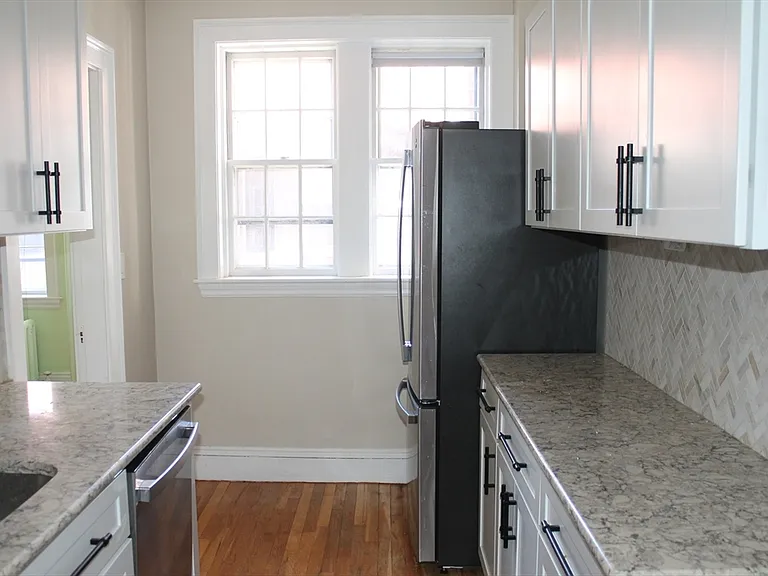 31 Concord Ave #11 — Photo 8