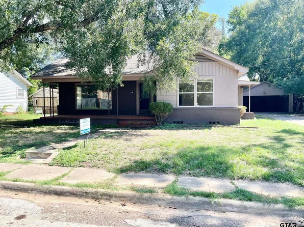 604 N 7th St, Crockett, TX 75835