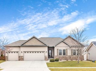 2412 Sedwick Dr, Normal, IL 61761
