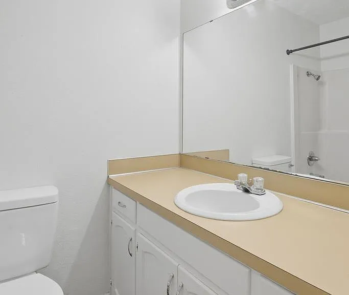 422 W Pecan Ave #C — Photo 13