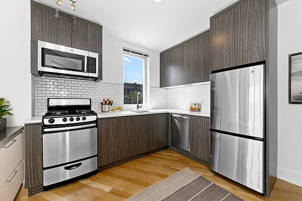 Rented by MNS | media 2