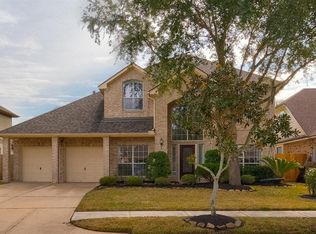 1481 Garden Lakes Dr, Friendswood, TX 77546