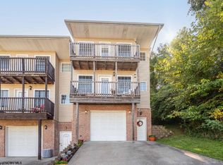1422 Northwest Dr, Morgantown, WV 26505