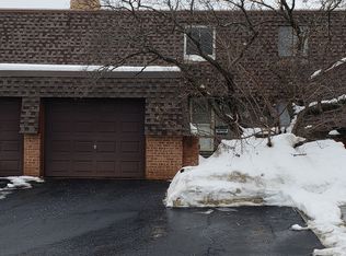 2392 N Irene Dr, Palatine, IL 60074