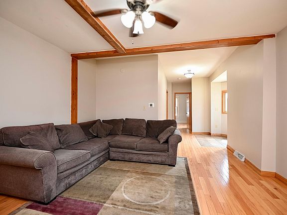 5th image of 363 Chatfield St