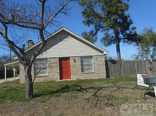 606 W Carpenter St, Decatur, TX 76234