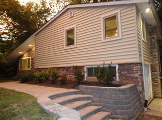 2141 Veale Rd, Wilmington, DE 19810