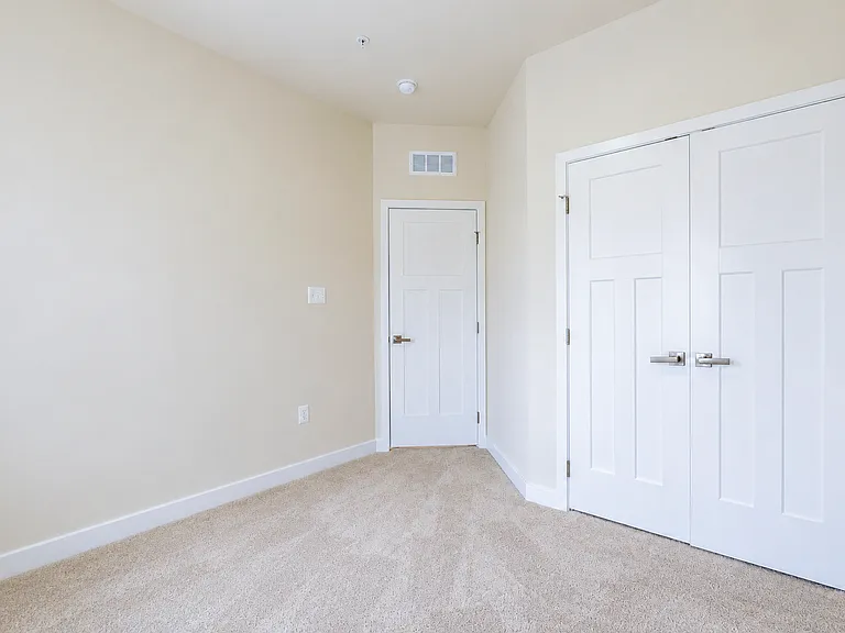 8032 Spring Arbor Dr — Photo 30