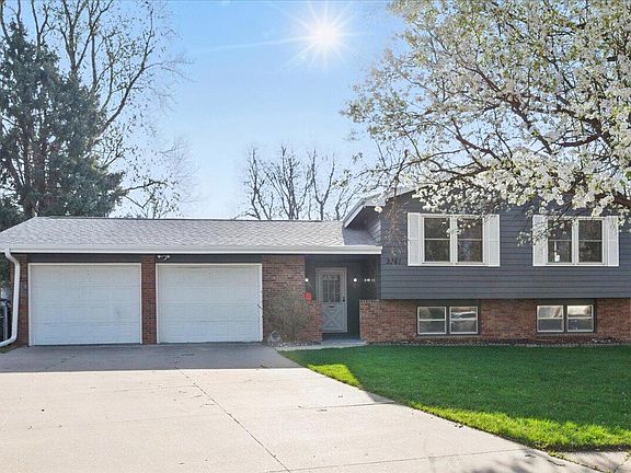 2nd image of 3261 S 131st Cir