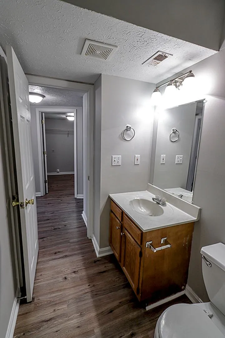 Standing Oak Dr 8508 — Photo 3