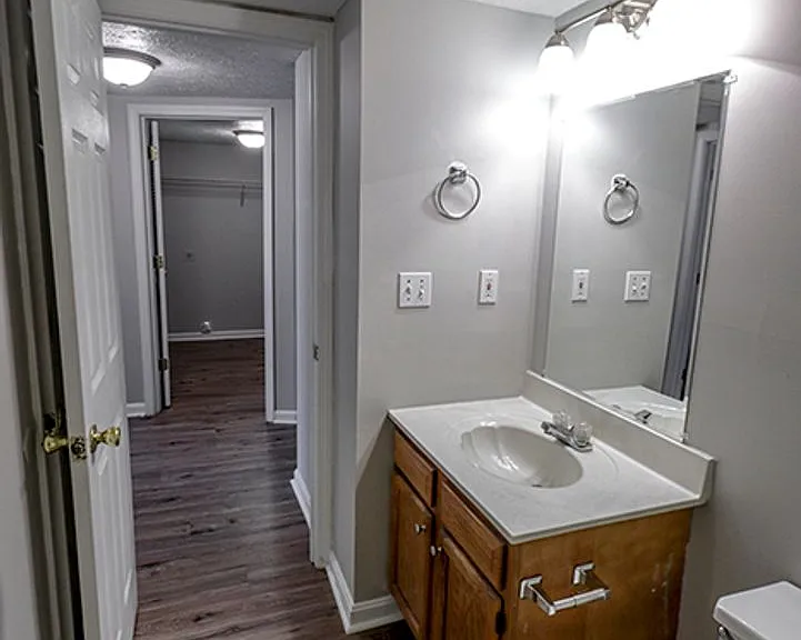8508 Standing Oak Dr — Photo 5