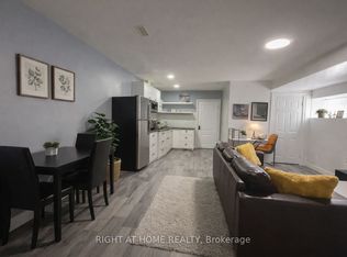 214 Clanton Park Rd, Toronto, ON M3H2G1
