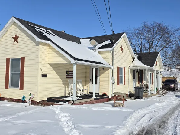202 Davis St, Connersville, IN 47331