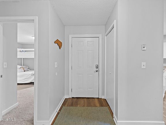 5th image of 718 Azalea Drive #458