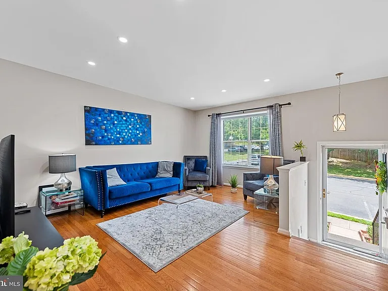 15226 Wentwood Ln — Photo 5